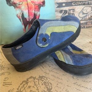 Vintage suede VANS women’s shoes size 9 retro